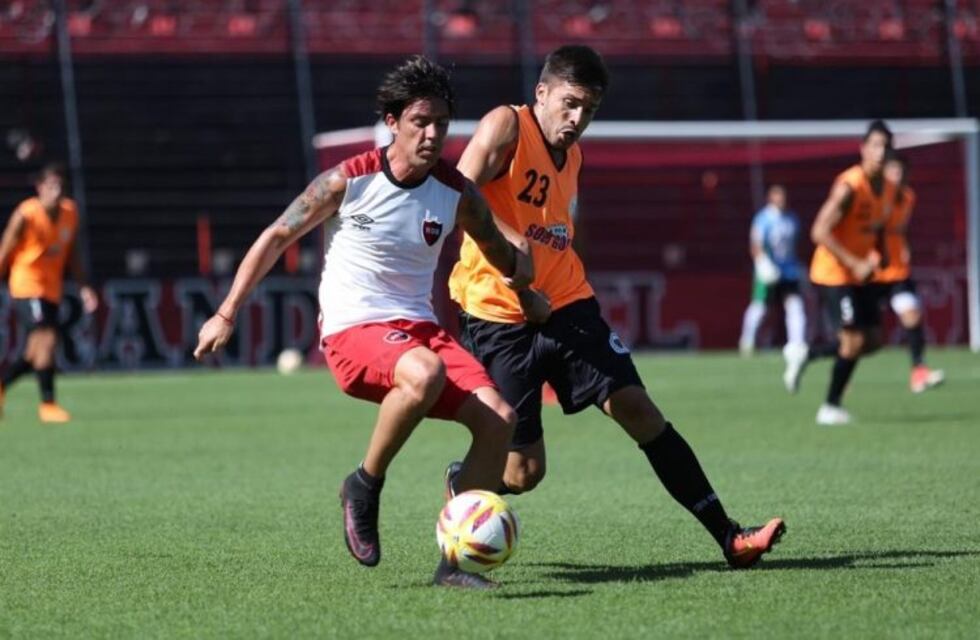 Sin Maxi Rodríguez, Newell's empató sin goles ante San Jorge