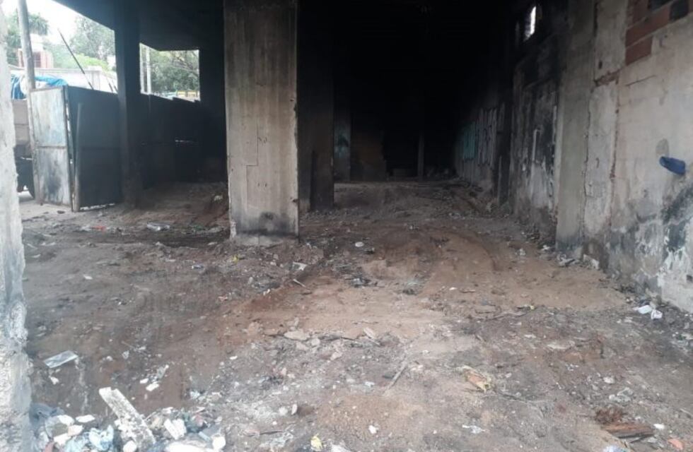 Limpiaron edificio abandonado por 12 años en barrio Observatorio