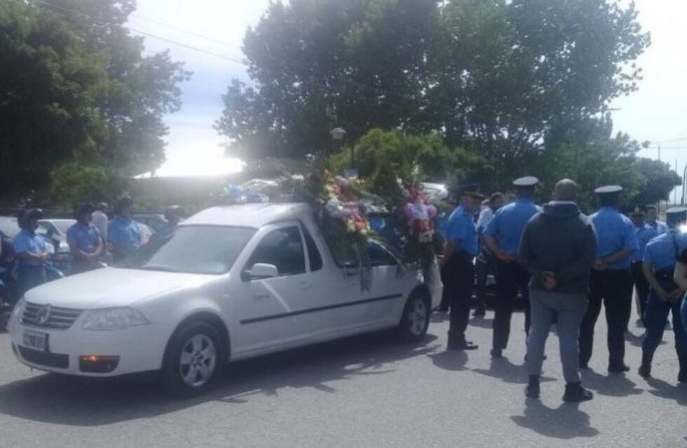 Despiden los restos del policía Amaya