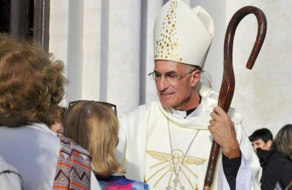 El obispo de San Nicolás reconoció que el debate por el aborto le provocó "gran tristeza"