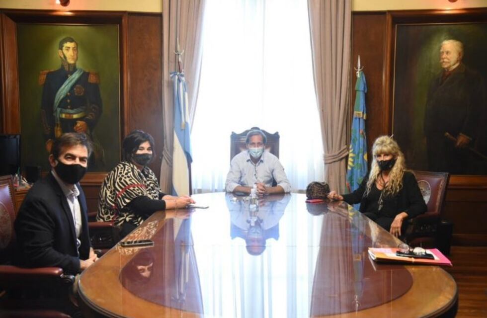 Garro recibió a autoridades educativas para coordinar el regreso a las escuelas