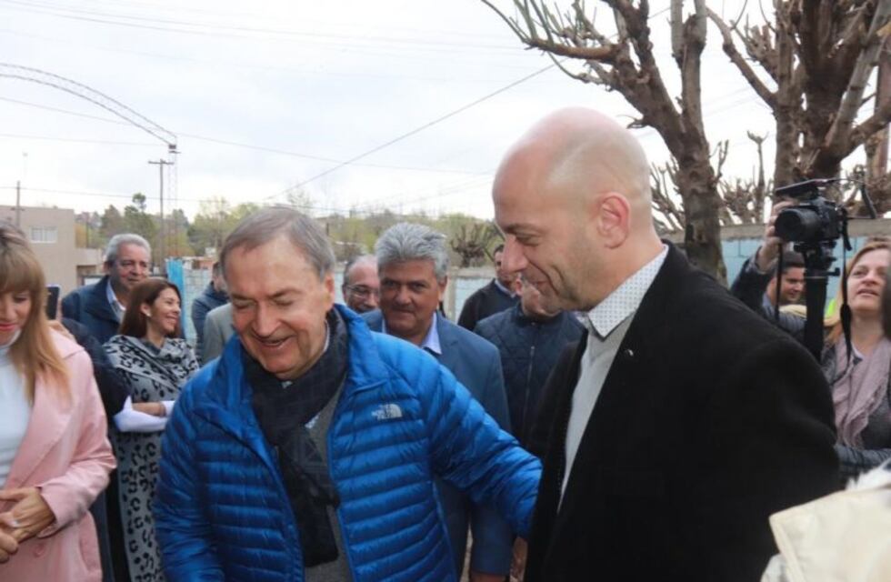 Gesteira y Schiaretti firmaron un convenio de saneamiento del lago San Roque