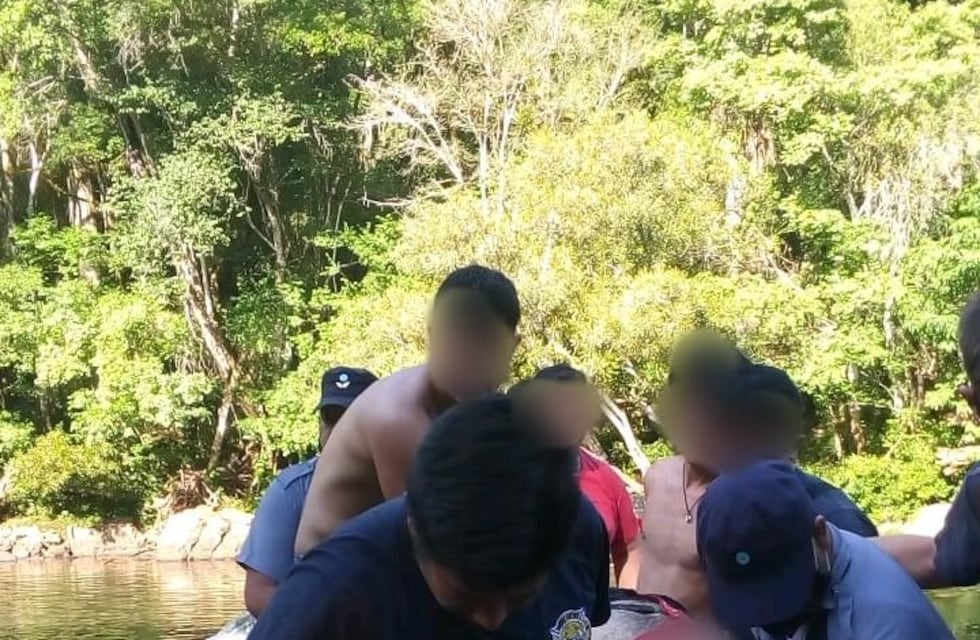 Rescataron a dos jóvenes de aguas del Tabay