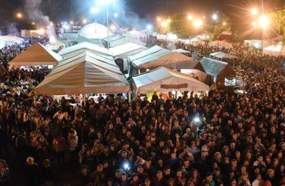 Suspendida la sexta noche de la Fiesta de Colectividades