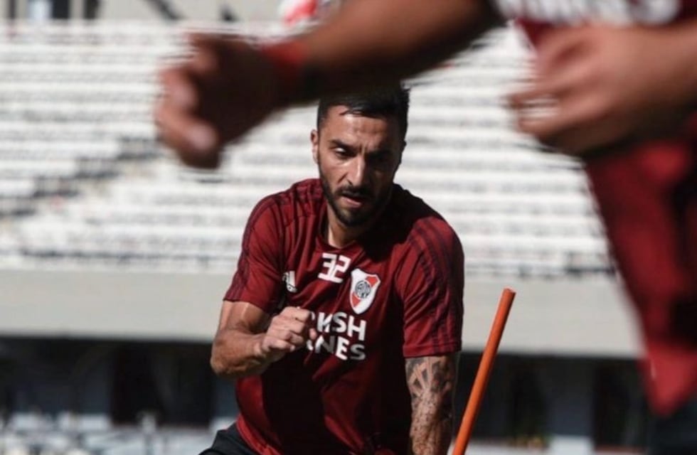 Ignacio Scocco esperará hasta fines de junio para decidir si sigue en River