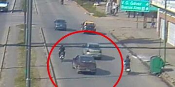 El vehículo fue interceptado finalmente en Bulevar Seguí y Francia\u002E (@minsegsf)