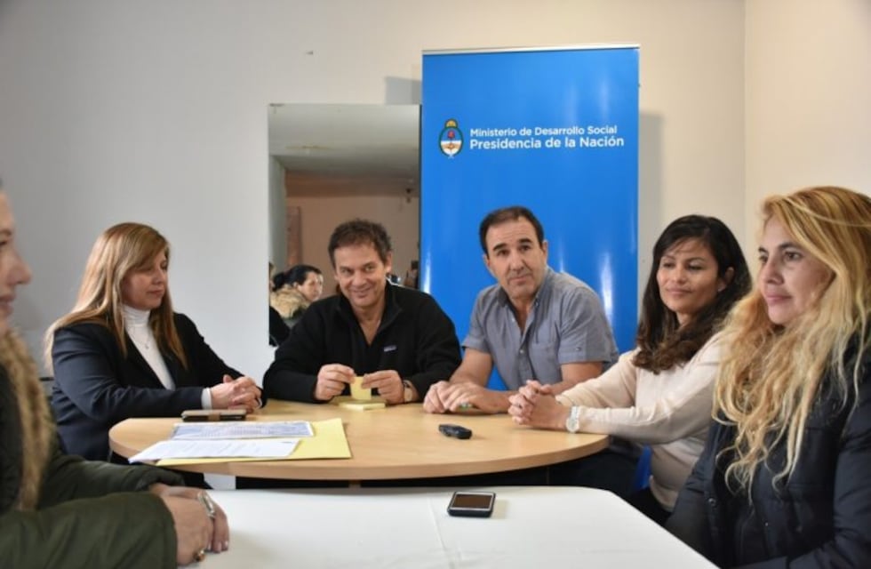 Entregan aportes a organizaciones civiles de Caleta Olivia