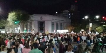 Familia Perassi durante la lectura del fallo judicial\u002E(@GerezMajo)