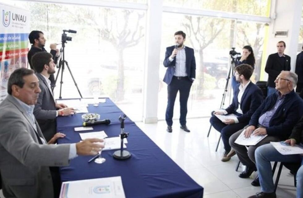 Denuncian que un diputado pobló de parientes la Universidad Alto Uruguay