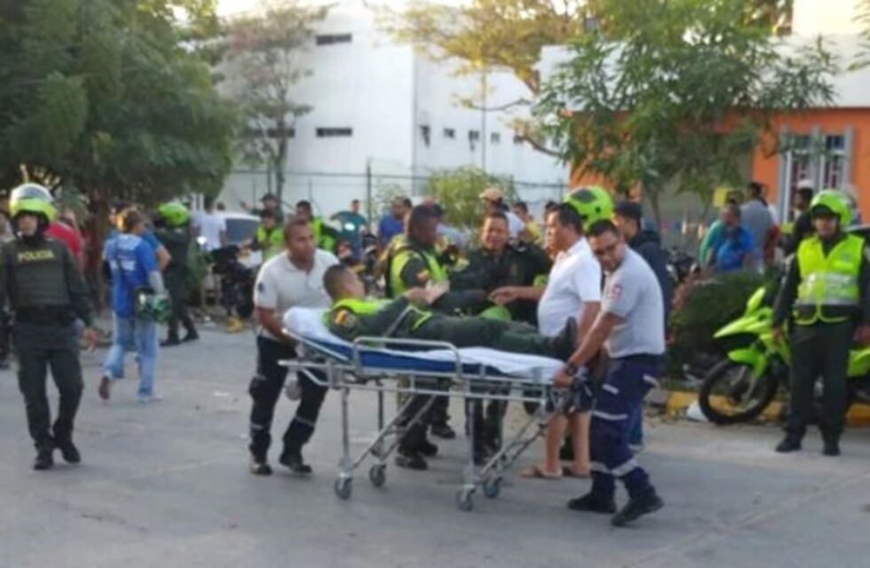 Atentado en una comisaría en Colombia: tres policías murieron y 17 resultaron heridos