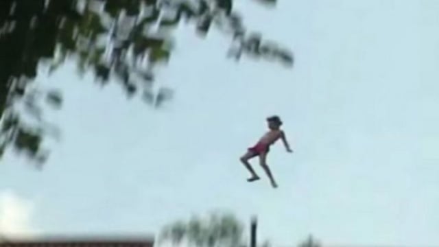 En el video recuerdan el momento en el que el artista se tiró de un noveno piso en Mendoza.