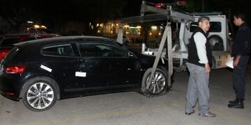 Luego de revisar el rodado, confirmaron que tenu00eda el nu00famero de chasis adulterado y que pertenecu00eda a otro que habu00eda sido robado en Moru00f3n, Buenos Aires.