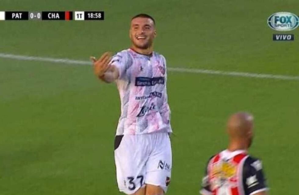 Patronato goleó 3-0 a Chacarita en Paraná