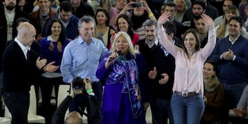 Años atrás, el ex presidente Mauricio Macri junto a Maria Eugenia Vidal, Lilita Carrió y Horacio Rodríguez Larreta
