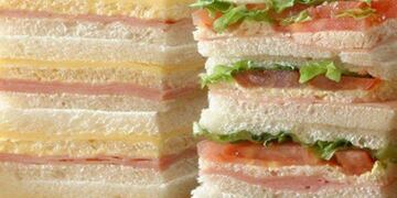 Diferentes usuarios de Twitter se unieron a la discusión para determinar cuales son los sándwiches de miga más ricos de la provincia.