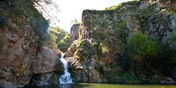 Cascada Los Hornillos, uno de los rincones para visitar en Córdoba durante Semana Santa.