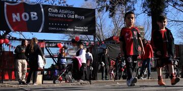 Ante la imposibilidad de probar jugadores, Newell's los busca online (@CANOBoficial)