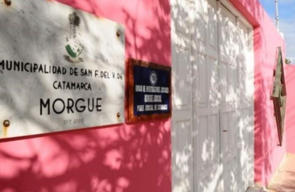 La policía investiga la muerte de un hombre que apareció con un corte en el cuello