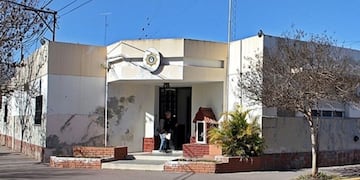 La presentación fue realizada en la Comisaría de la Mujer\u002E (Firmat 24)