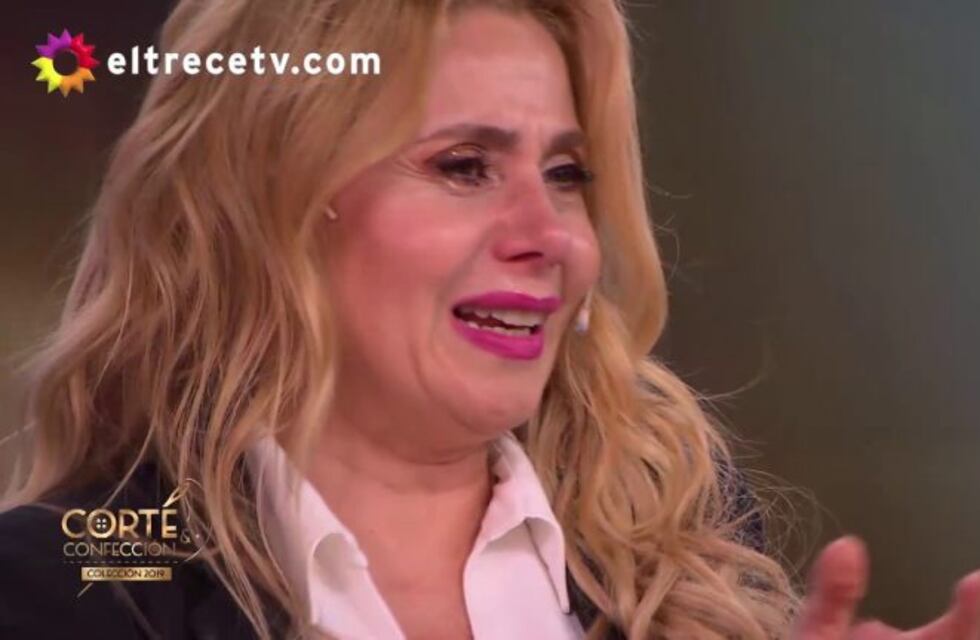 Andrea Politti se emocionó al ver un vestido inspirado en Romina Yan