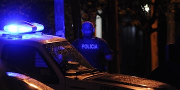 Las fuerzas provinciales de seguridad realizaron un operativo tras la denuncia por la presencia del cadáver.