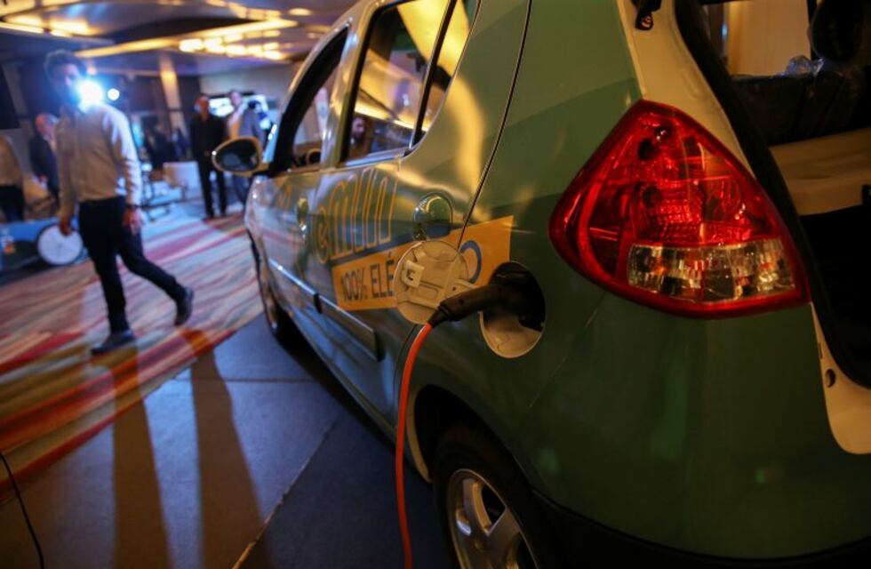 Argentina se suma a la tendencia mundial de los autos eléctricos