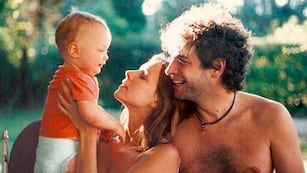 La modelo chilena Cecilia Amenábar, el músico Gustavo Cerati y su primer hijo, Benito (Foto: Archivo)