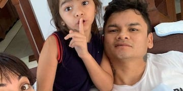 El boxeador y Emilia le encontraron una vuelta divertida a un ejercicio de rutina\u002E (@chinomaidana\u002E1)