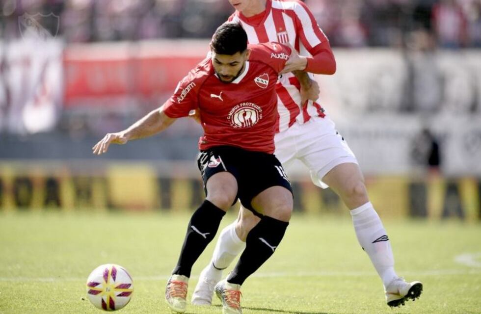 En un partido vibrante, Estudiantes e Independiente empataron 2 a 2