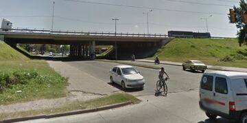 Circunvalación y Juan José Paso: dos motochorros detenidos\u002E (Street View)