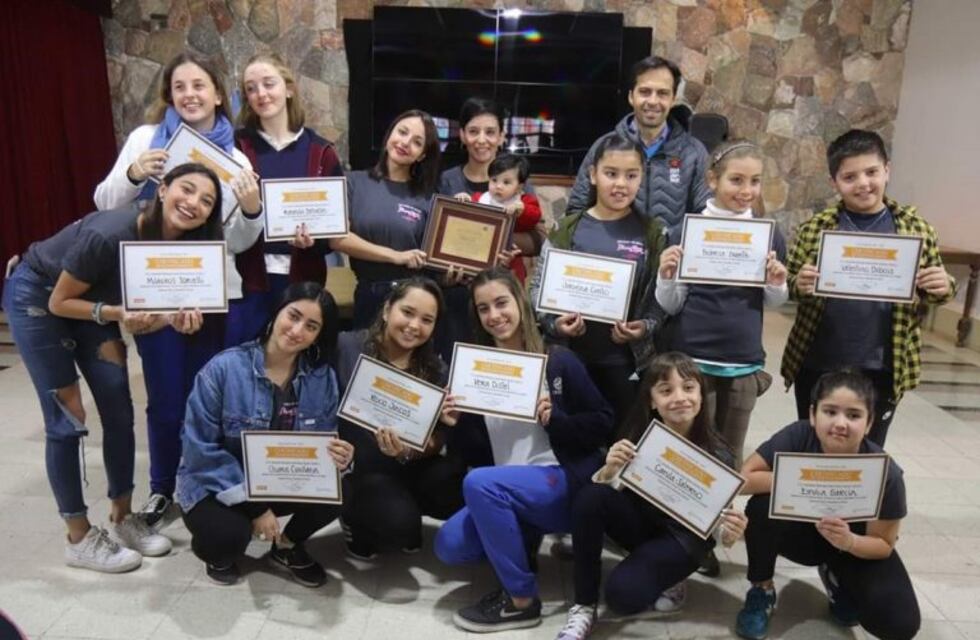 Reconocimiento municipal a bailarines carlospacenses, los nuevos campeones sudamericanos