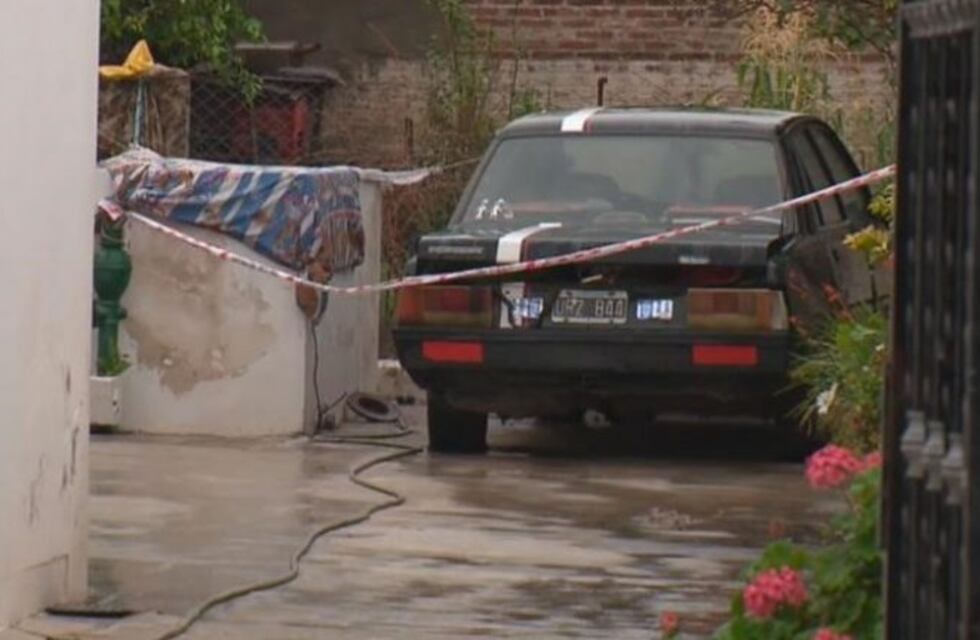 Asesinó a su padre y lo enterró en el patio de la casa en San Roque