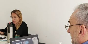 Jorgelina Basano y Alcides Calvo, en la teleconferencia del Comité de Emergencia del Departamento Castellanos