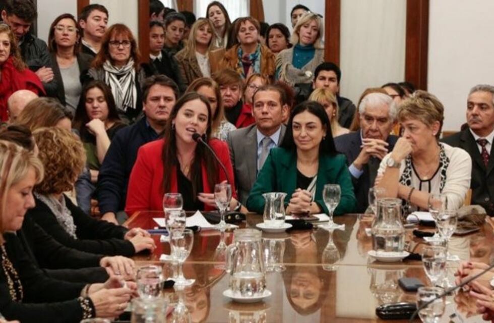 Promulgaron dos leyes que refuerzan la equidad de género en Neuquén