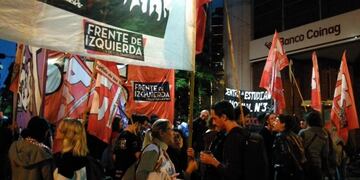 Los militantes se apostaron a las 7 cerca de Mitre y San Lorenzo\u002E (@virgrisolia)