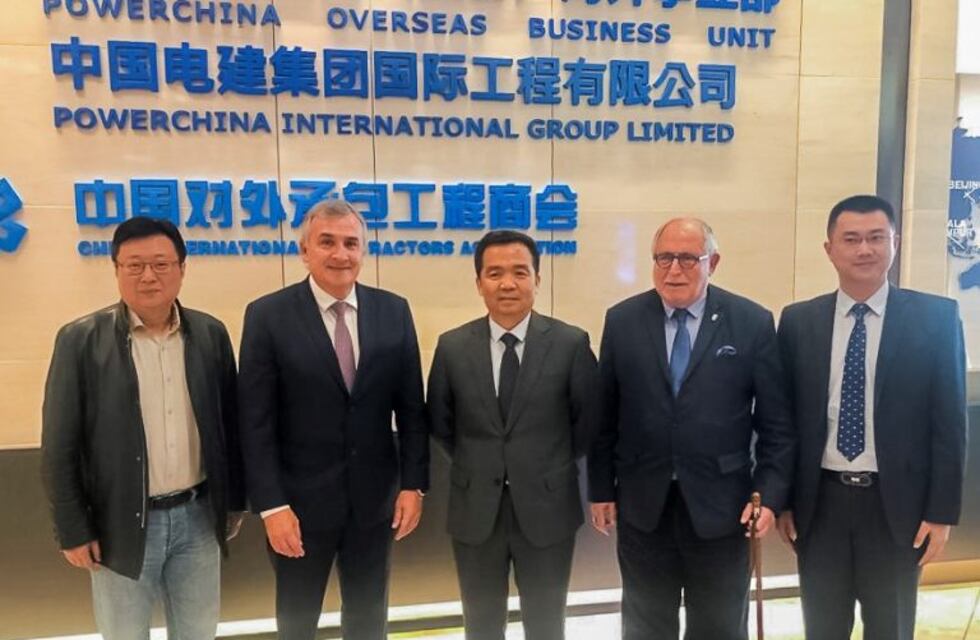 Morales se reunió con directivos de Power China