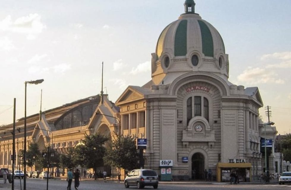 Buscan trasladar la terminal de micros de La Plata