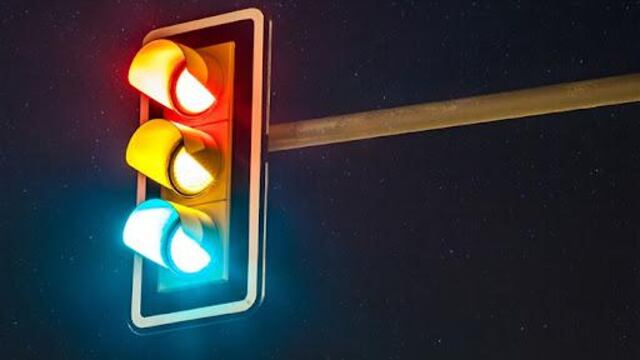 Se colocan nuevos semáforos en Av. Santa Fe