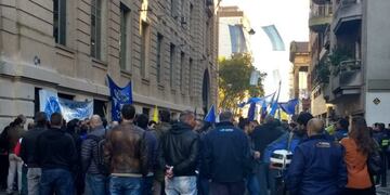 La manifestación obligó a desviar el tránsito por calle Buenos Aires\u002E (@belitaonline)