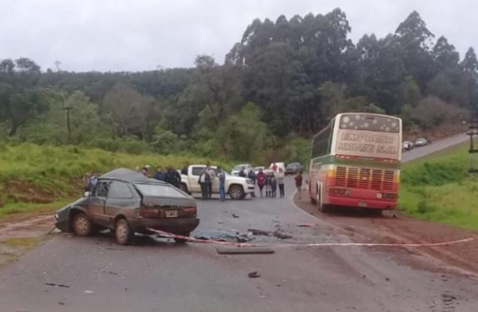 Murió una mujer en un choque frontal sobre Ruta 17