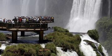 Turismo en Puerto Iguazú: más de 15 mil personas ya visitaron Cataratas.