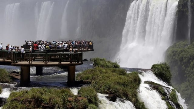Turismo en Puerto Iguazú: más de 15 mil personas ya visitaron Cataratas.