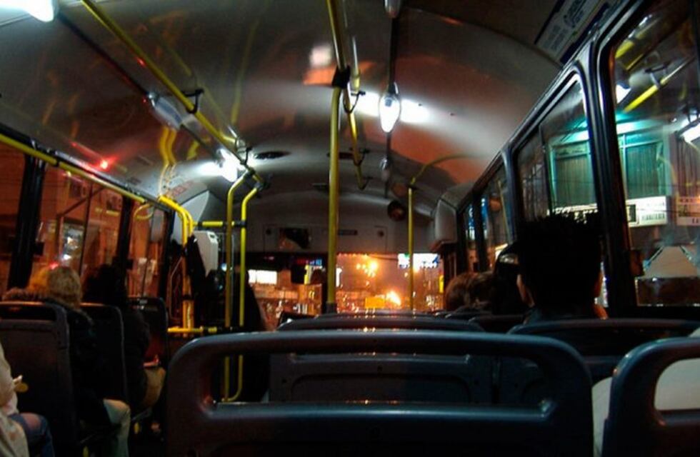 Desde el lunes suspenderán el servicio nocturno de colectivos