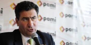 DYN01, BUENOS AIRES 08/01/2017, FOTOGRAFIA DE ARCHIVO, EL TITULAR DEL PAMI, CARLOS REGAZZONI, DURANTE LA CONFERENCIA DE PRENSA QUE BRINDO ESTA TARDE, POR EL ESCANDALO DE LA VENTA DE MEDICAMENTOS A JUBILADOS FALLECIDOS.nFOTO: DYN/ARCHIVO/PABLO AHARONIAN.