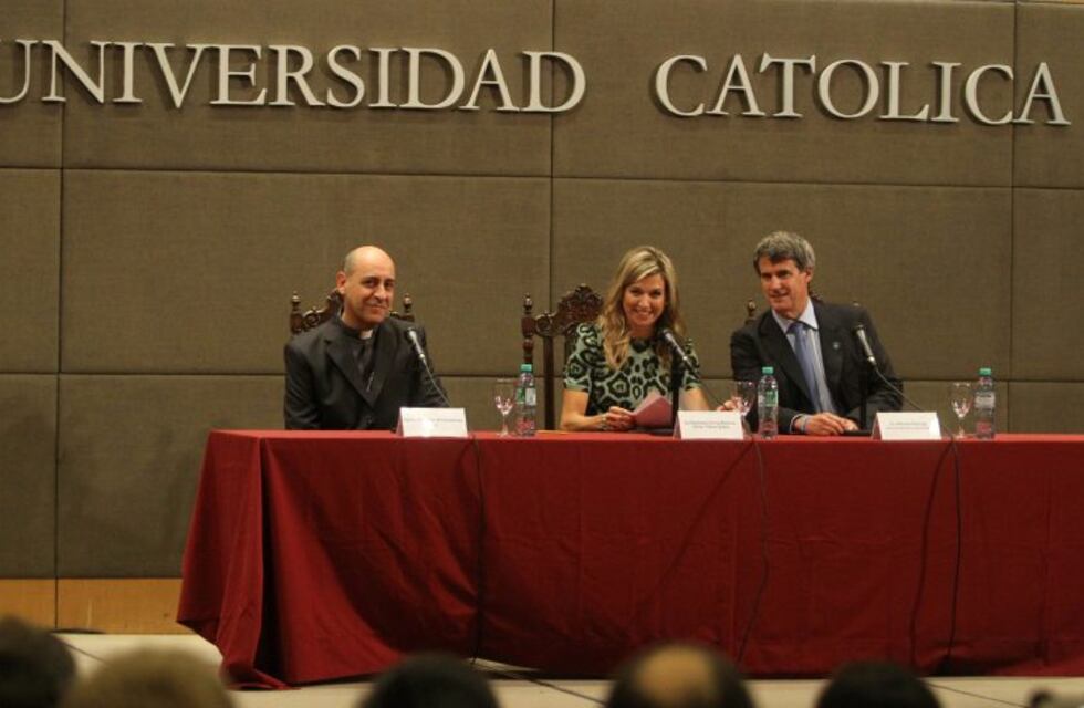 Máxima dio un discurso en la UCA y se mostró optimisma sobre el futuro del país