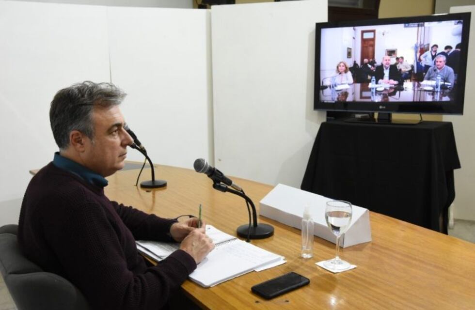 Luis Castellano repasó con Omar Perotti las nuevas medidas