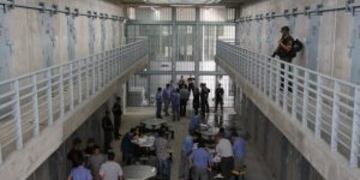 Loa abogados de la megacausa dudan de la habitabilidad de los nuevos pabellones de Piu00f1ero.