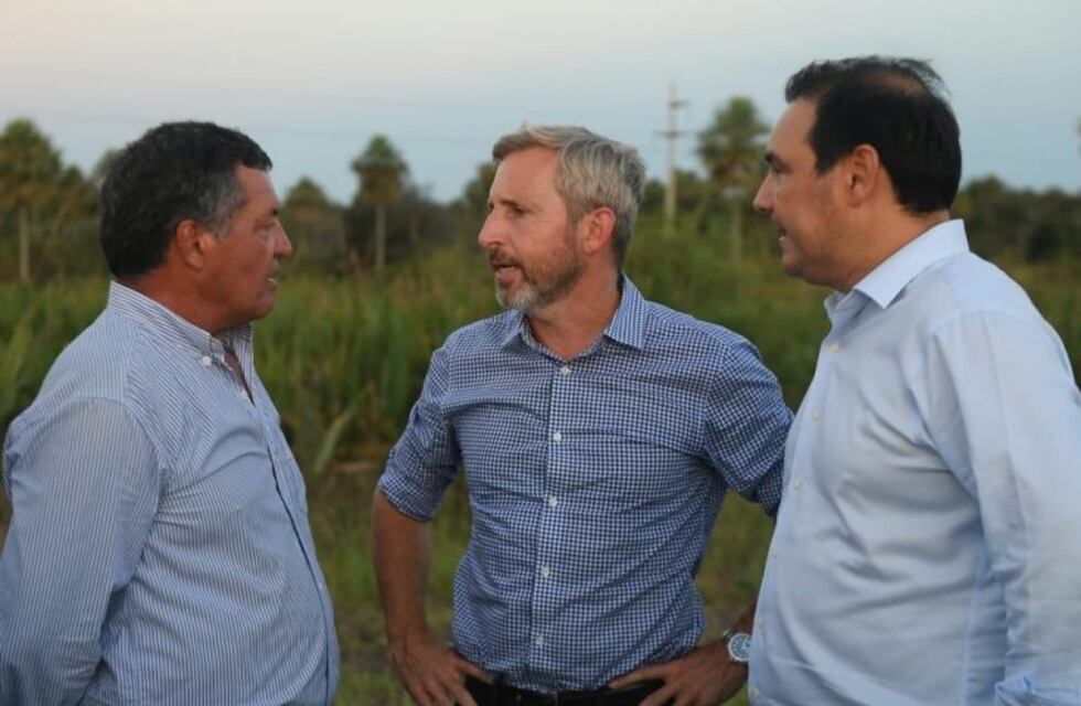 Emergencia agropecuaria: junto a Valdés, Frigerio visitó las zonas inundadas