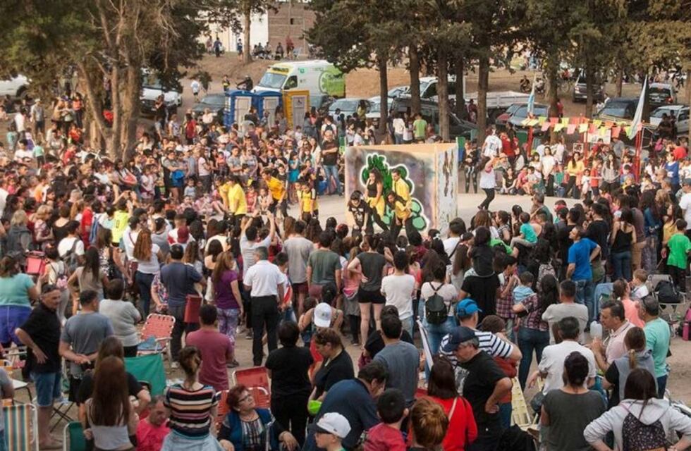 Miles de rosaleños en el festejo  de la primavera