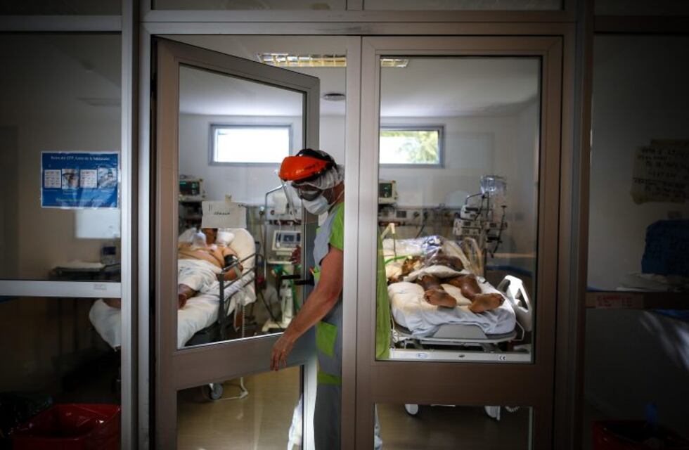 Coronavirus: trasladan pacientes a Viedma para descomprimir la situación en General Roca